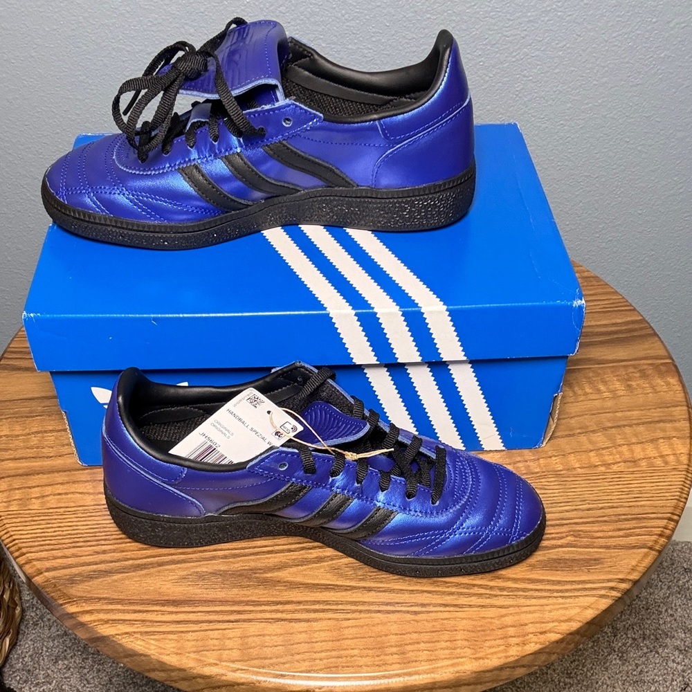 adidas Women’s Sz 7 Royal Blue with Black Handball Spezial Sneakers